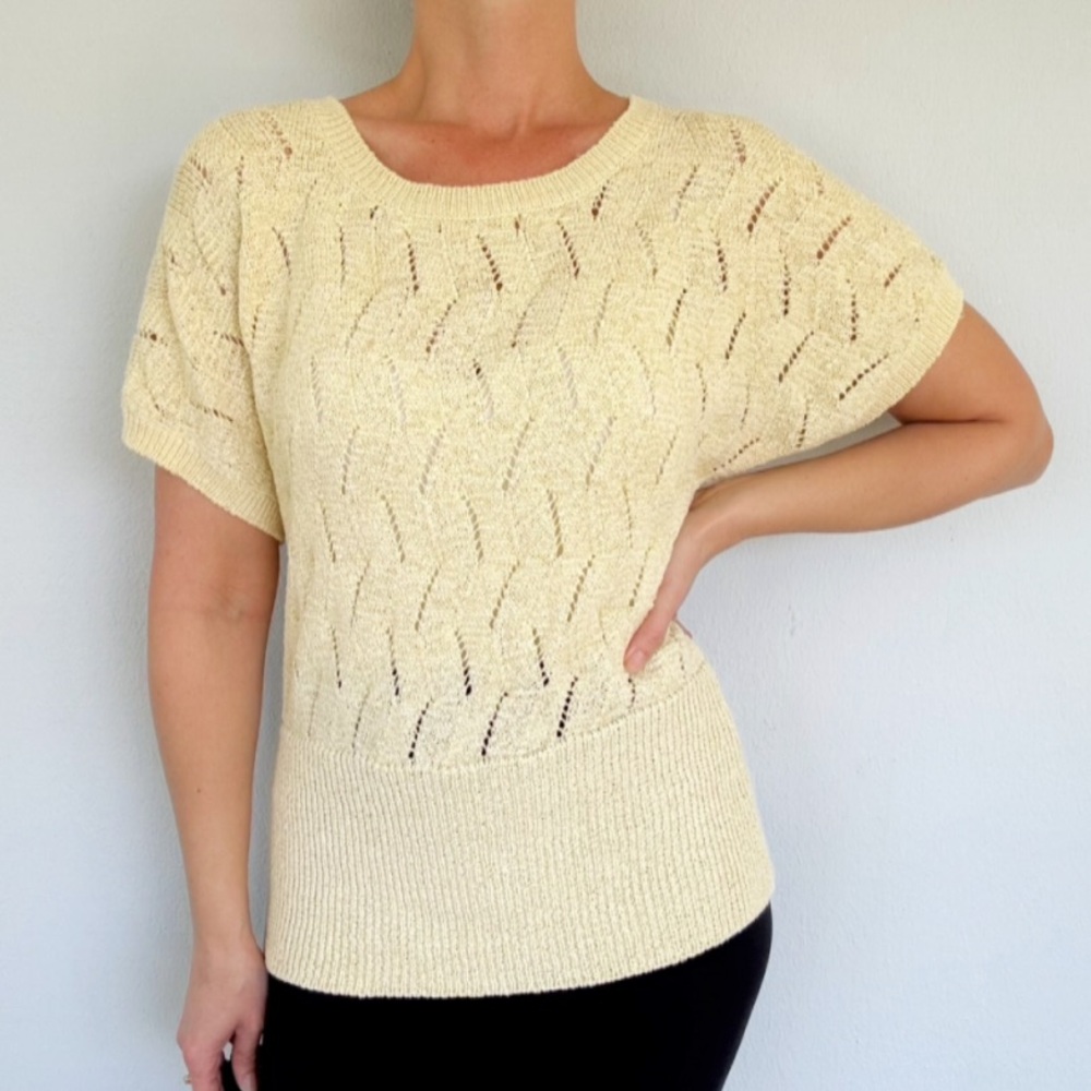 Willi Smith pale yellow crochet knit short sleeve cotton sweater top medium